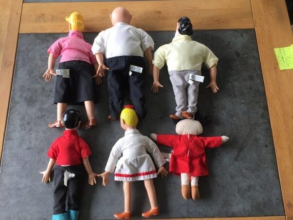 De complete familie poppen gebruikt